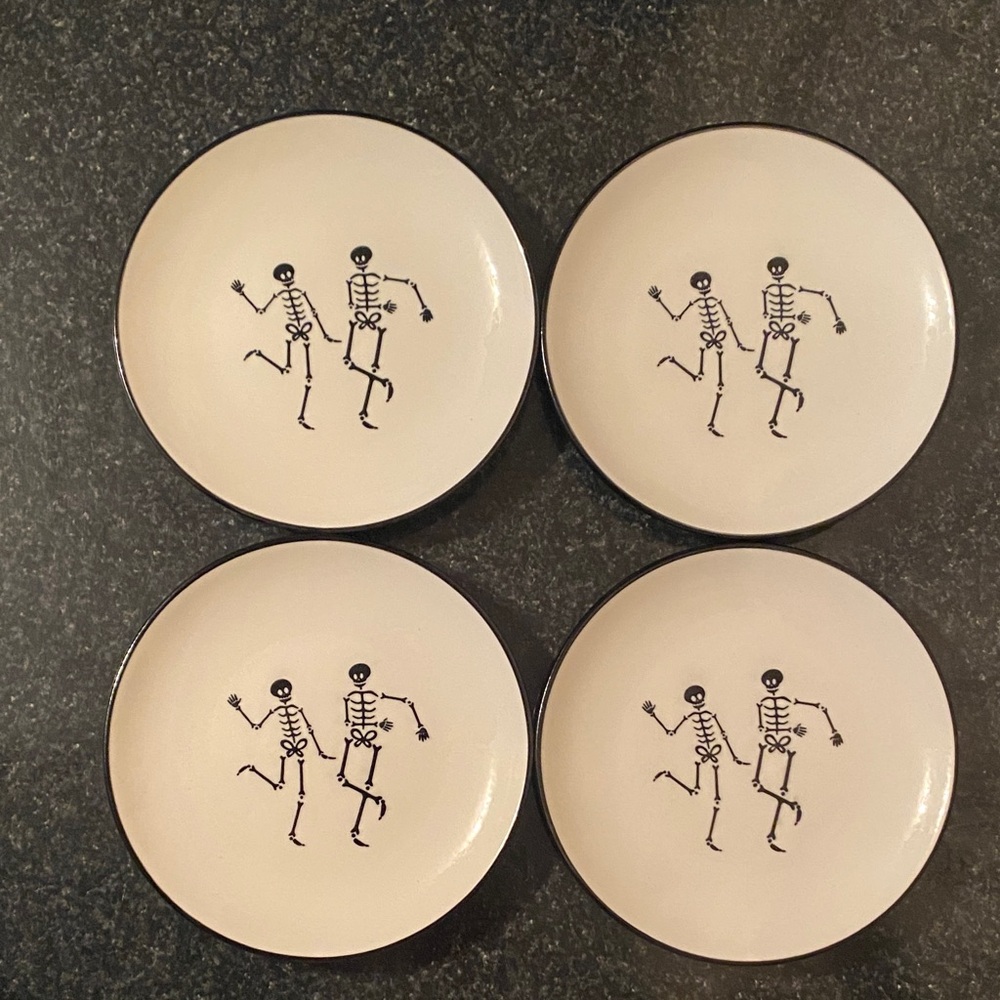 Set Of 4 Royal Norfolk Halloween Skeleton Side Plates